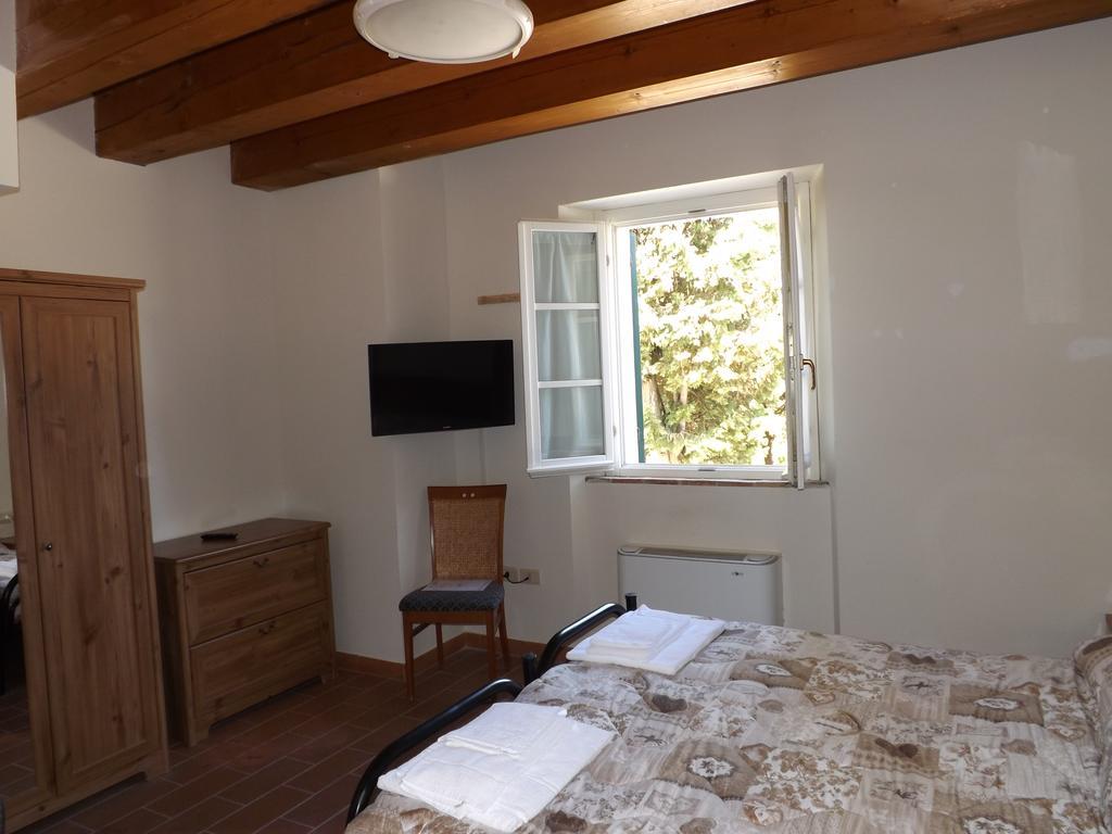 Tenuta Villa Colle Sereno Montemarciano Kültér fotó
