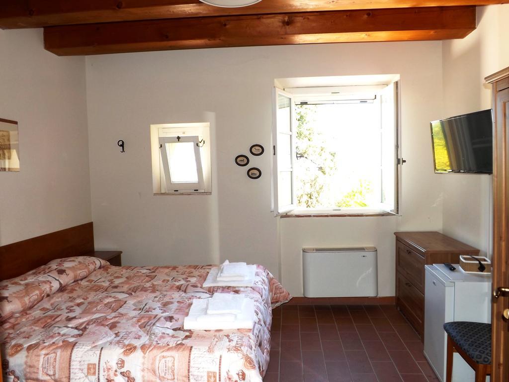Tenuta Villa Colle Sereno Montemarciano Kültér fotó
