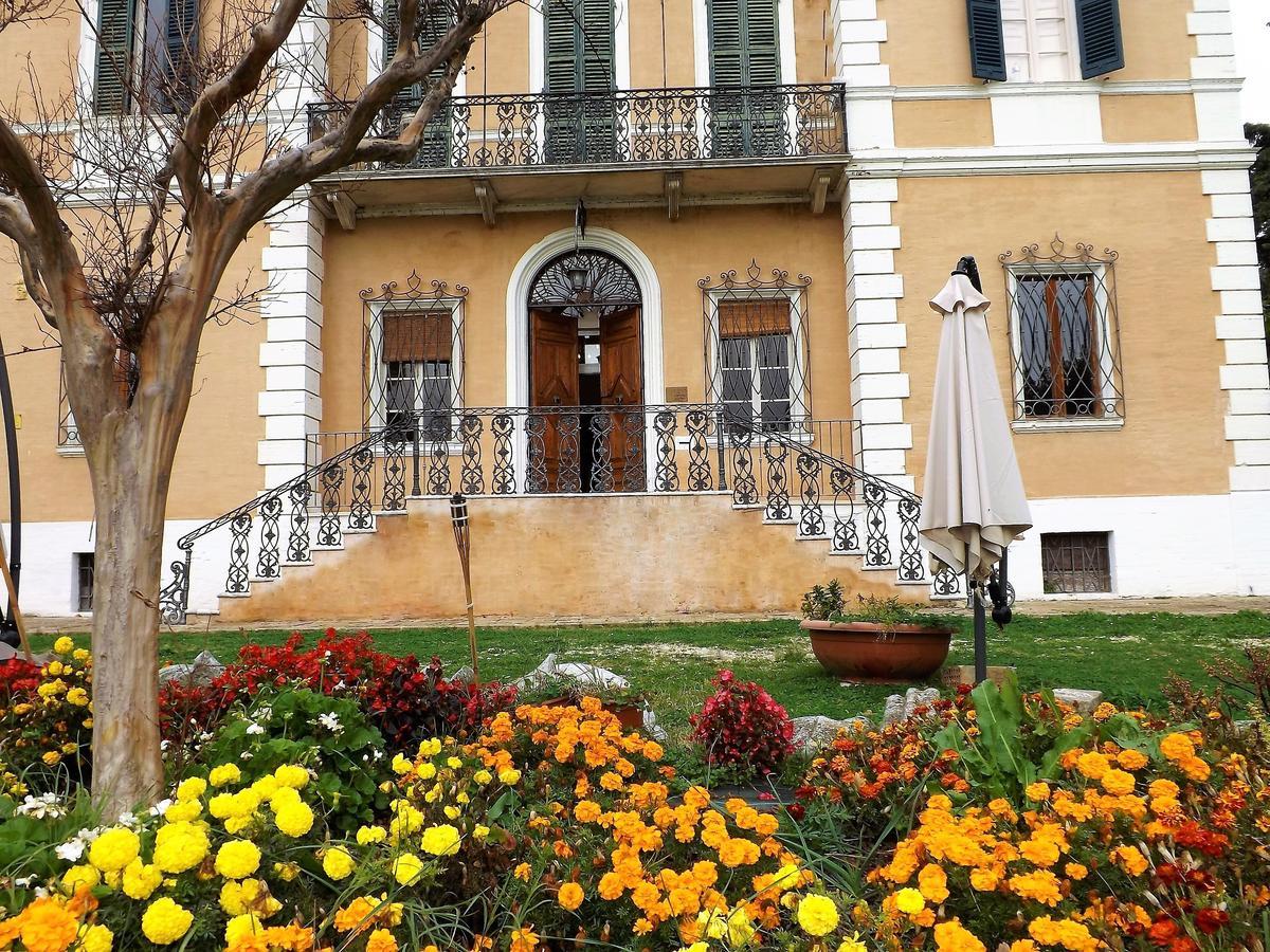 Tenuta Villa Colle Sereno Montemarciano Kültér fotó
