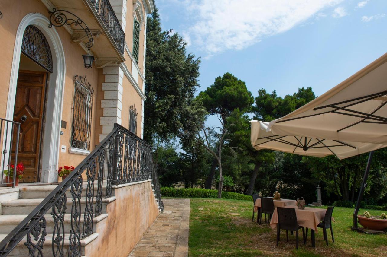 Tenuta Villa Colle Sereno Montemarciano Kültér fotó